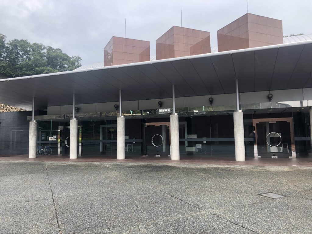 飯盛斎場でお葬式